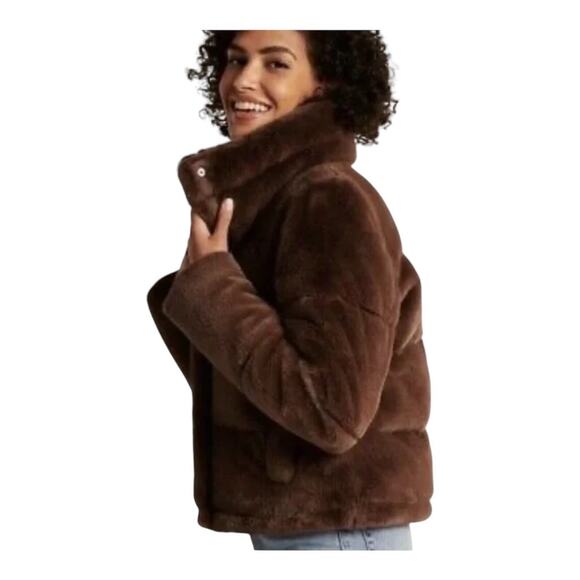 Abercrombie & Fitch Faux Fur Mini Puffer Size Large Cropped Statement Coat - Picture 2 of 10